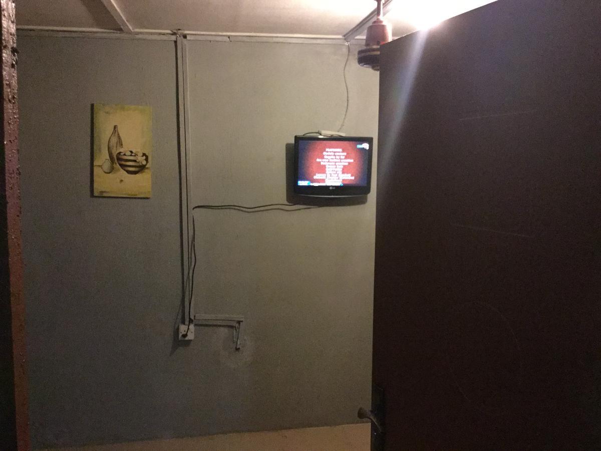 Legendary Inn & Lounge Bale Akiosi 外观 照片